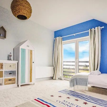 3 Bedroom Beautiful In * Zbychowo