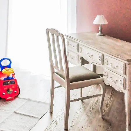 3 Bedroom Beautiful In Feriehus Zbychowo